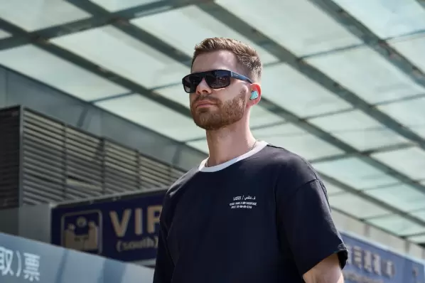 智能手表过时了？专家揭秘下一代穿戴：一个“大脑”，两个“管家”，体验彻底颠覆！