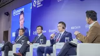 亚洲愿景论坛 东软盖龙佳谈AI与数据价值化重构医疗未来