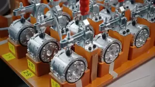 速度彰显实力！智身科技第5000台具身智能机器人量产交付，创行业新里程碑